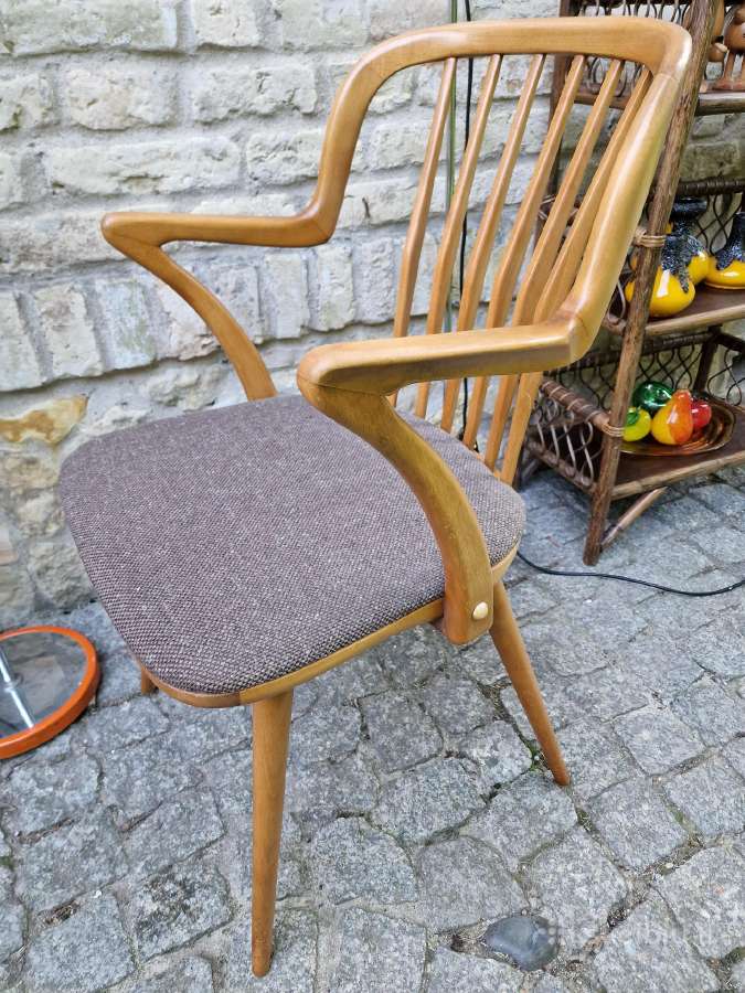 Vintažinė mid century bukmedžio masyvo kėdė