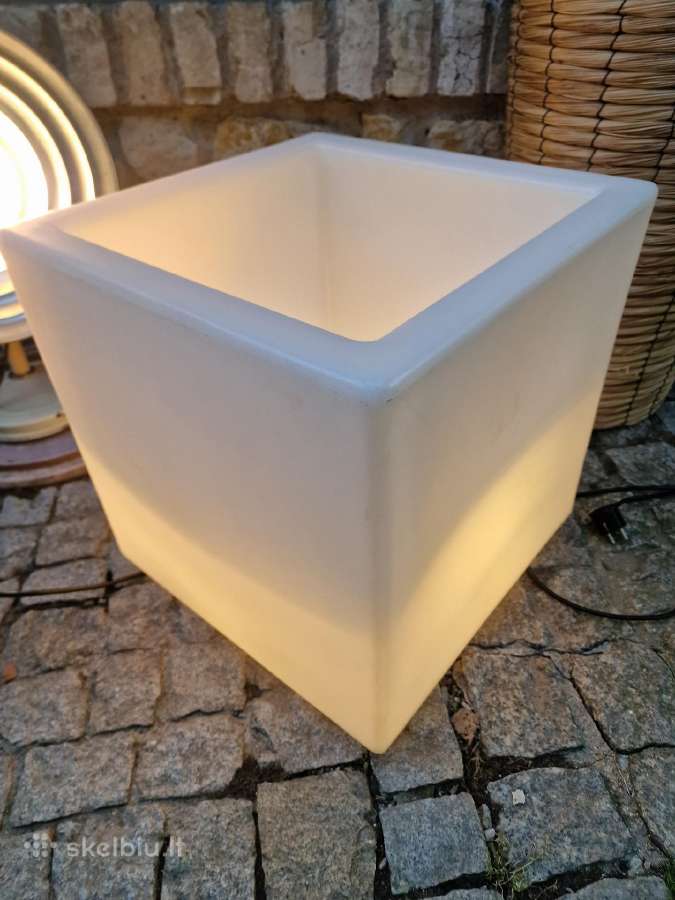 Vintažinis šviečiantis pufas su daiktadėže Lux-us - nuotraukos Nr. 3