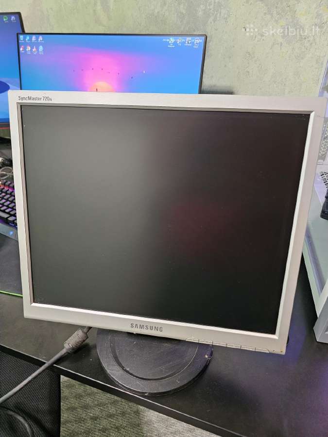 Samsung 720n monitorius