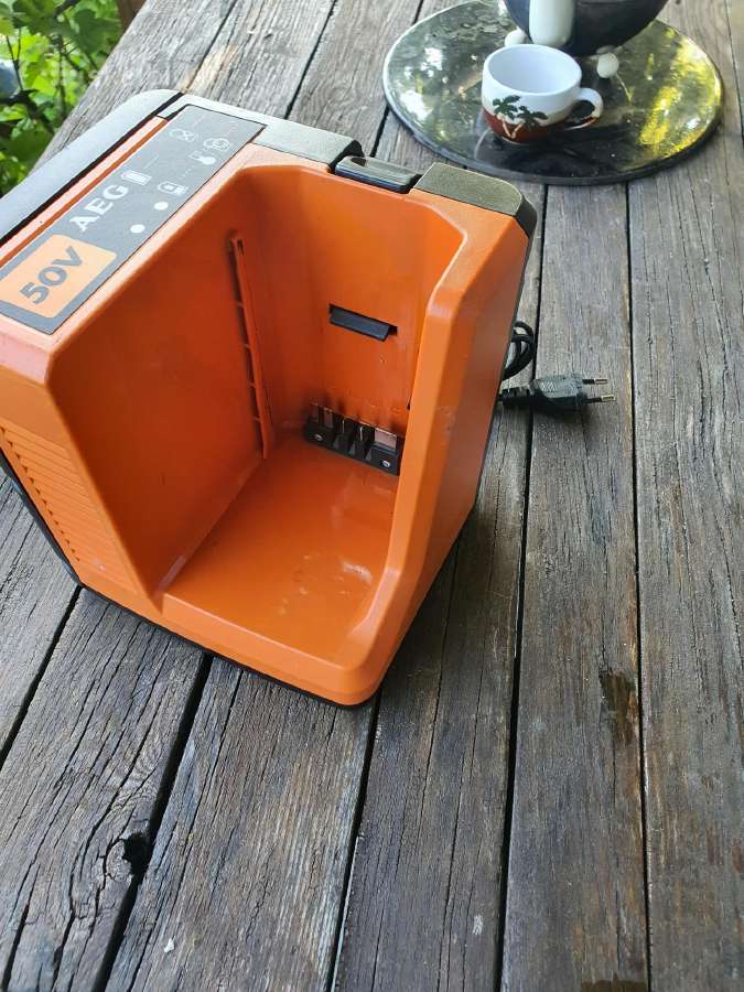Metabo ac30 , c60 Aeg Ac50s pakrovejas - nuotraukos Nr. 4