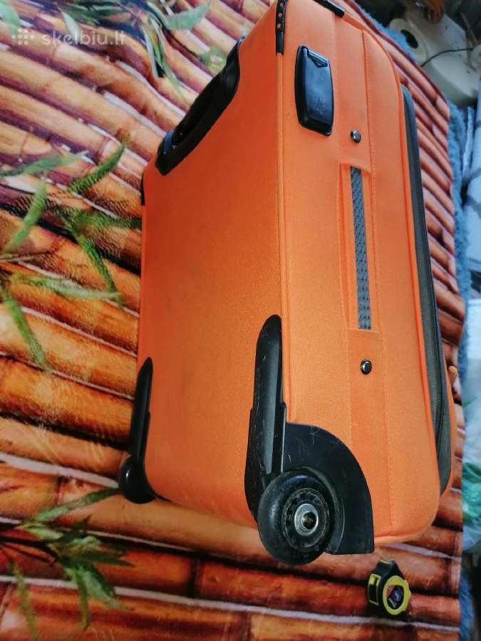 Naujas lagaminas45€. naudotas35€ žygių kuprinė20€ - nuotraukos Nr. 10