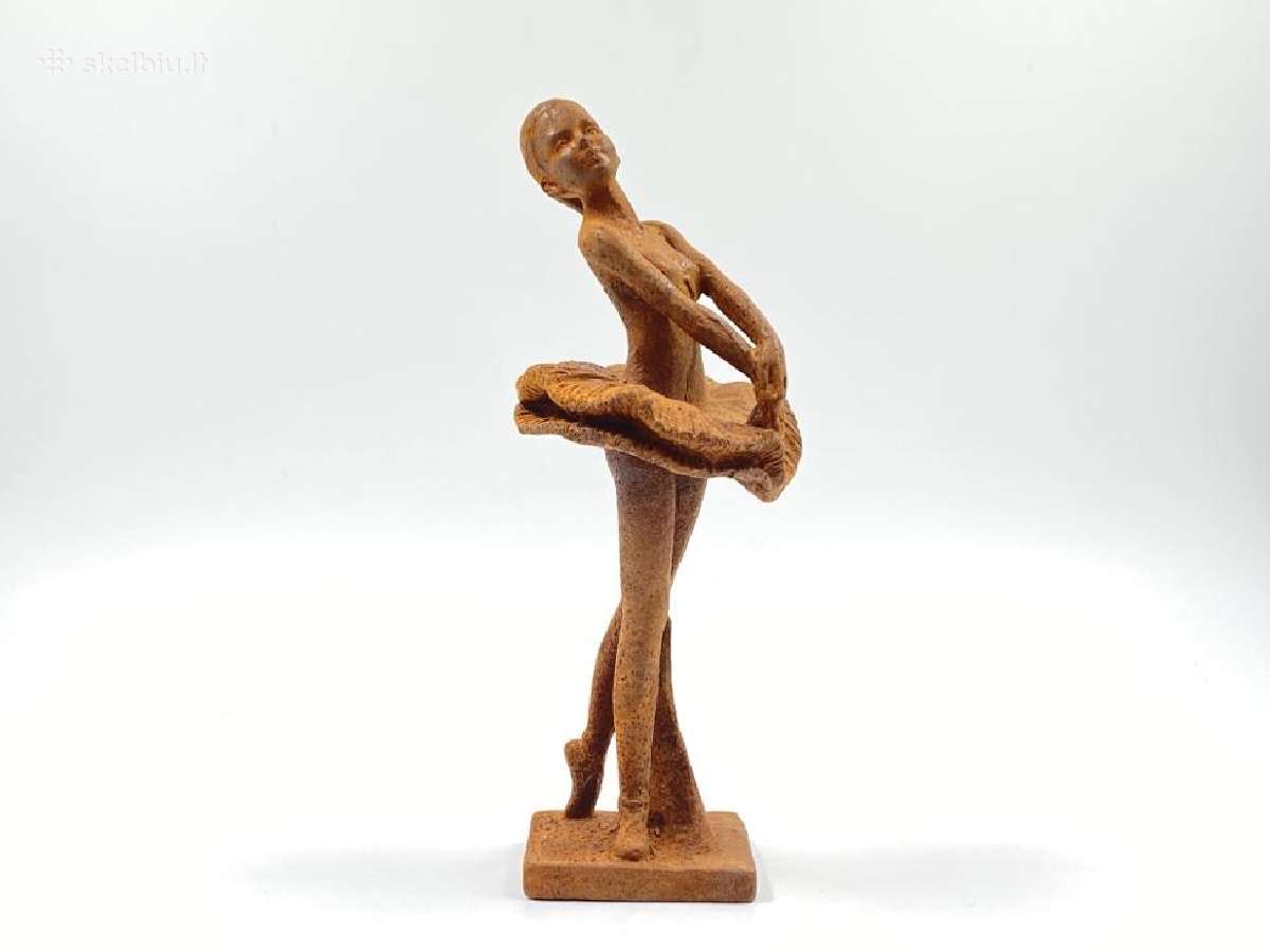 Ketaus statula "Balerina"
