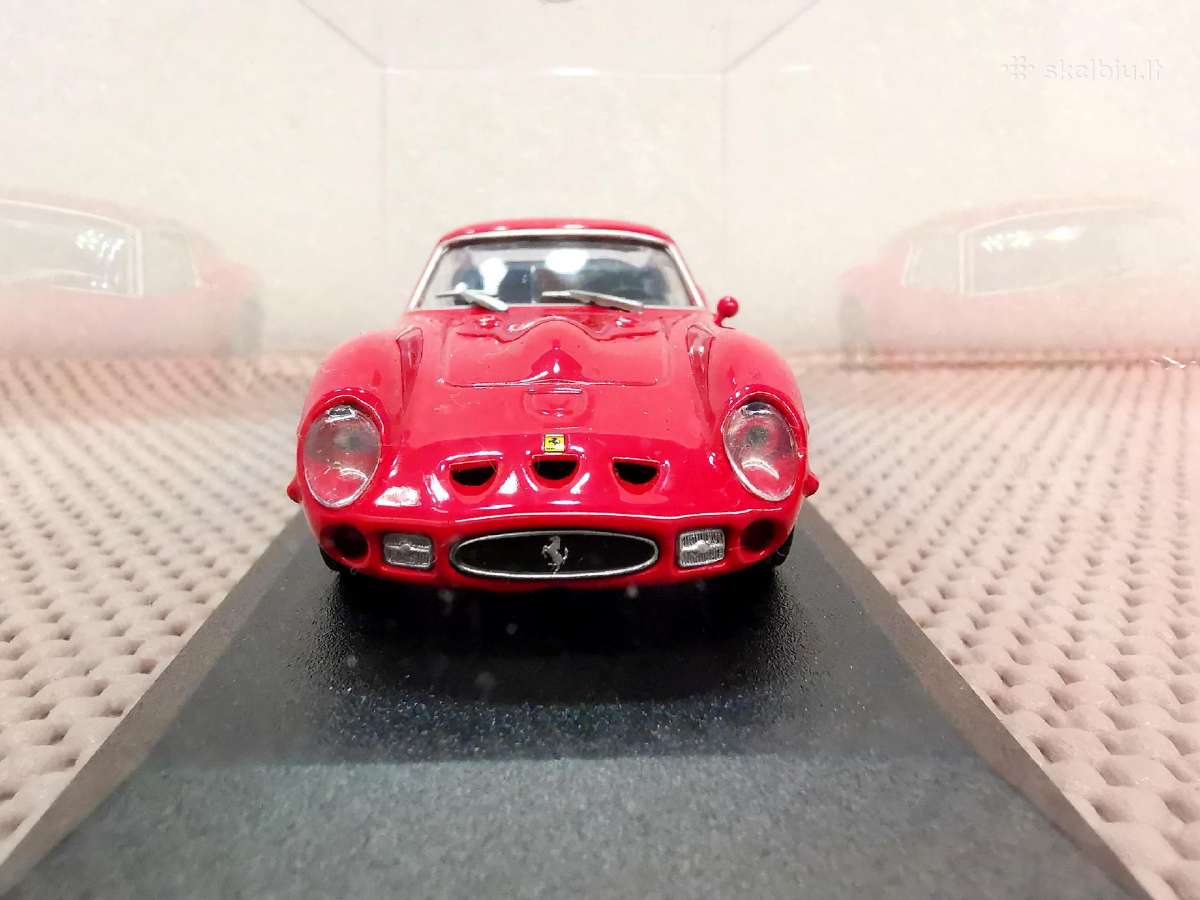 1:43 Sportinių (Ferrari) Automobilių Modeliai - nuotraukos Nr. 7