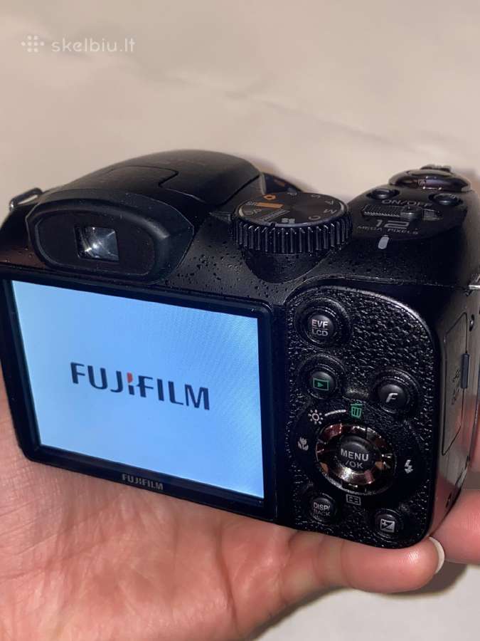 Fujifilm Finepix s1600