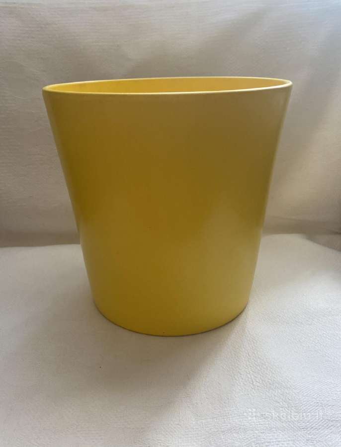 Vazonas 21 cm.