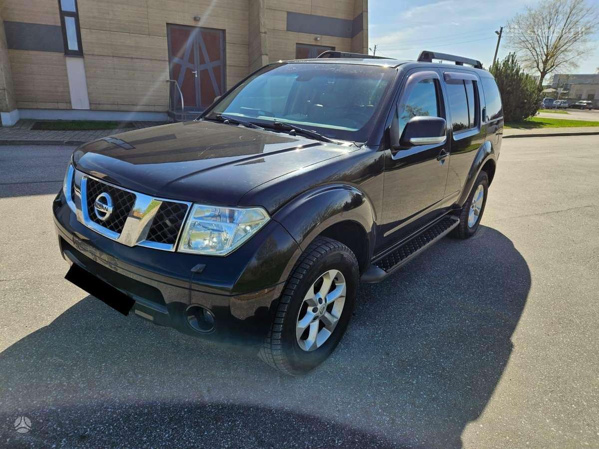 Nissan Pathfinder 2006m dalys