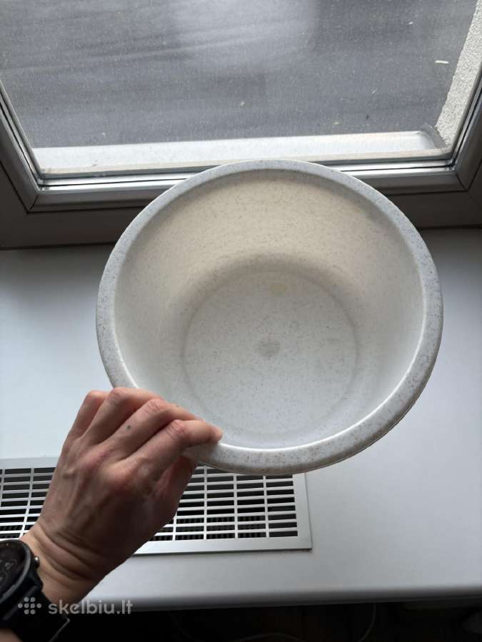 Plastikinis dubuo / indas 4.5l