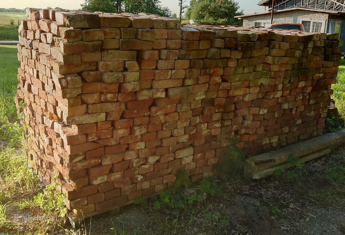 Senovinės vokiškos rankų darbo plytų pusplytės