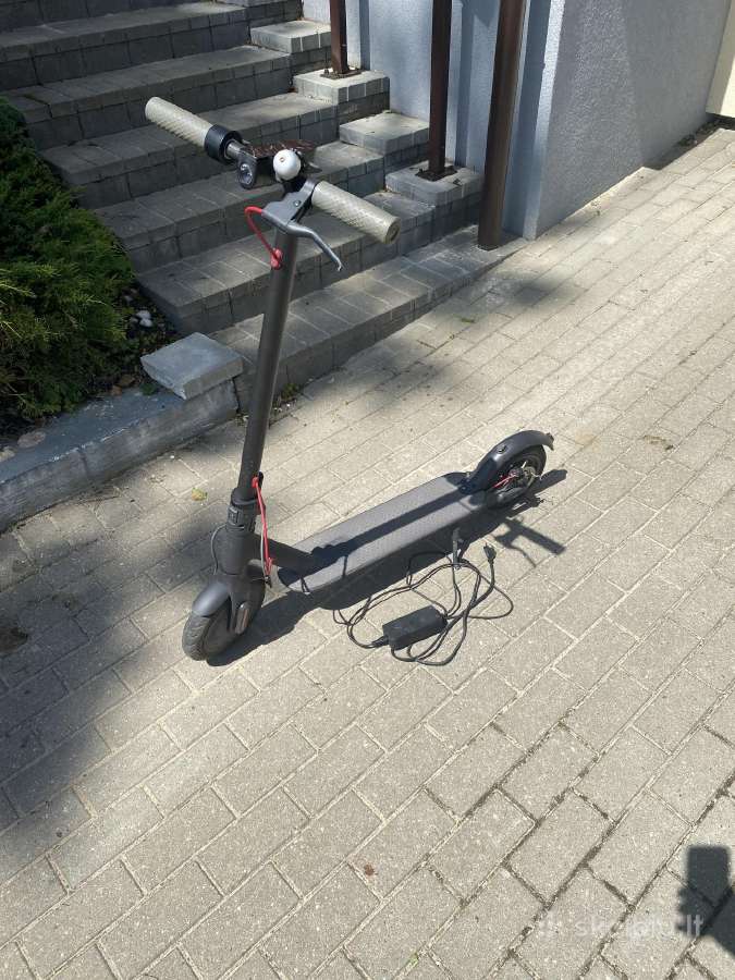 Parduodamas paspirtukas Xiaomi m365 - nuotraukos Nr. 2