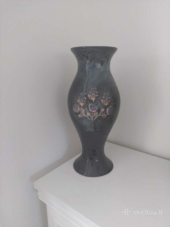 Senovinė keramikinė vaza 46 cm aukščio