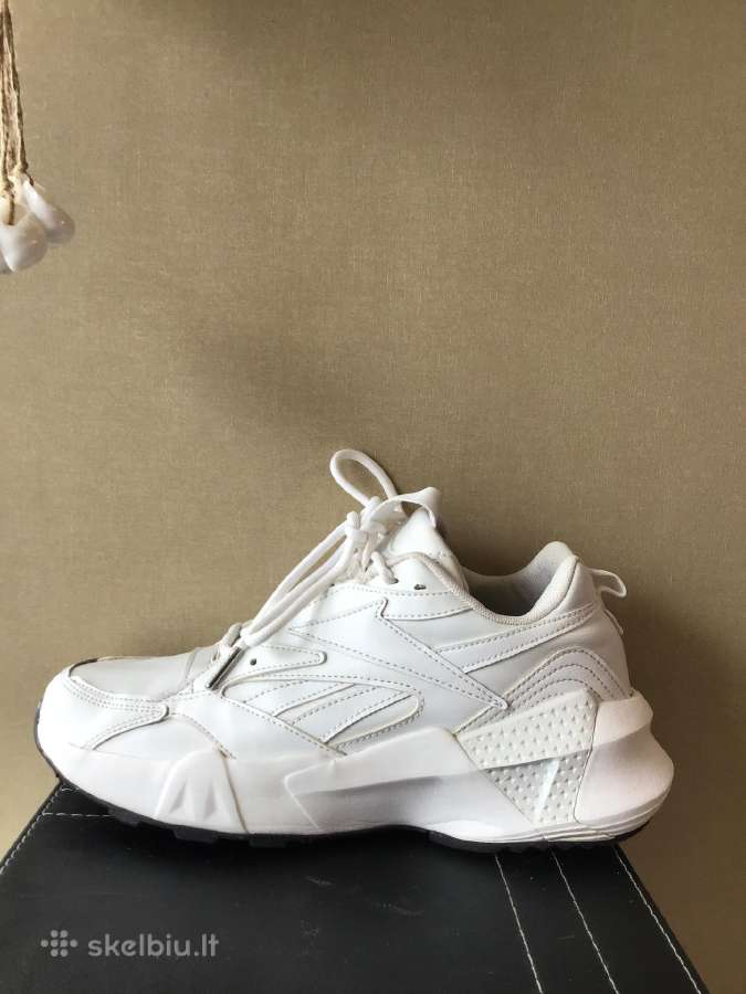 Reebok kedai - nuotraukos Nr. 2