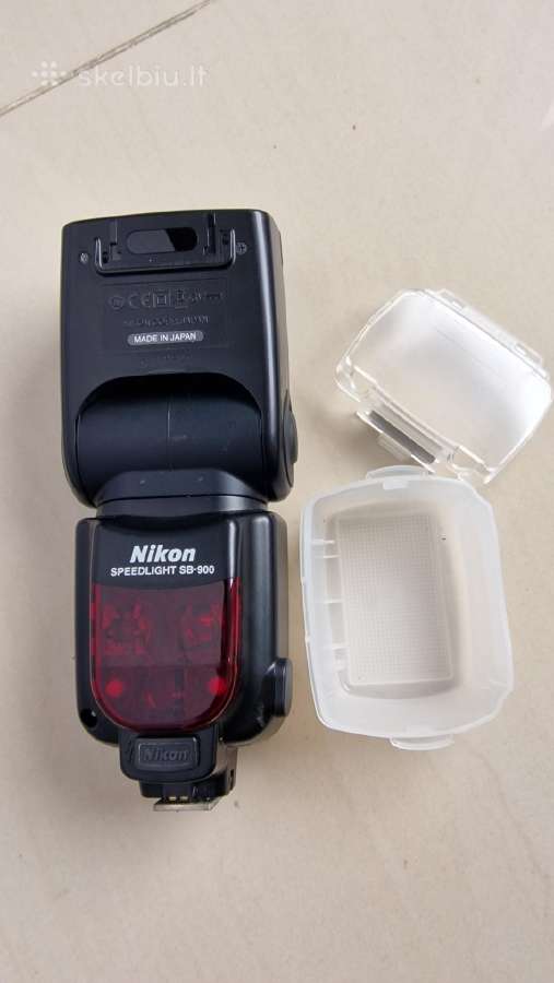 Nikon SB-900