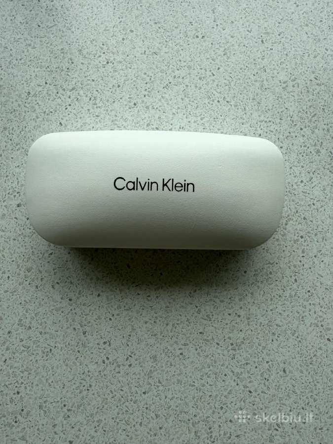 Calvin Klein akiniai