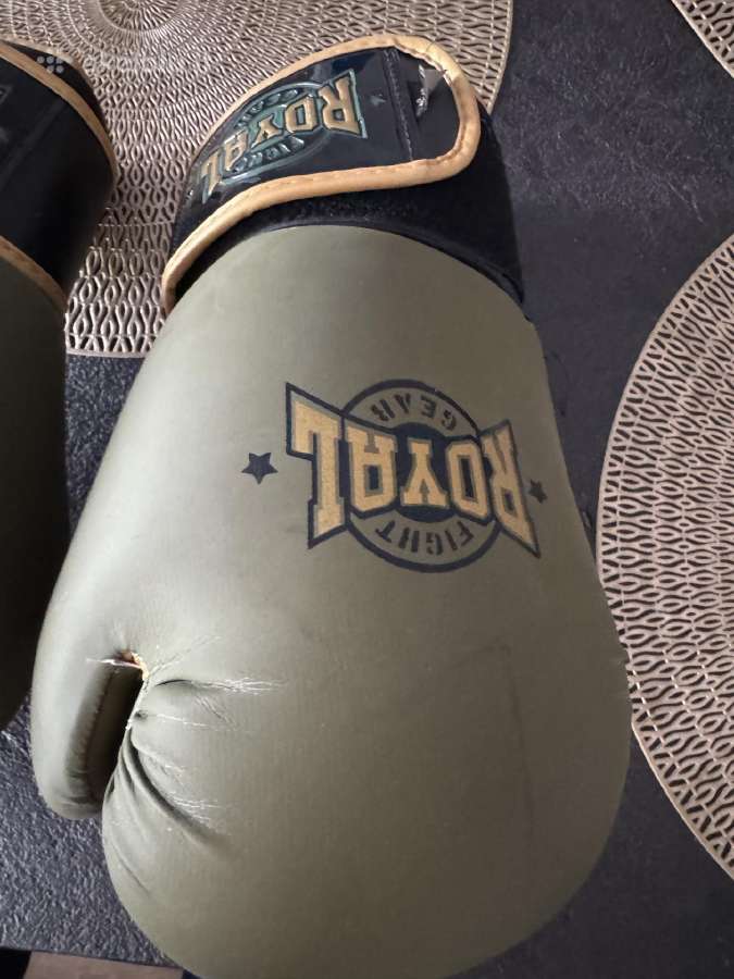 Bokso pirstines