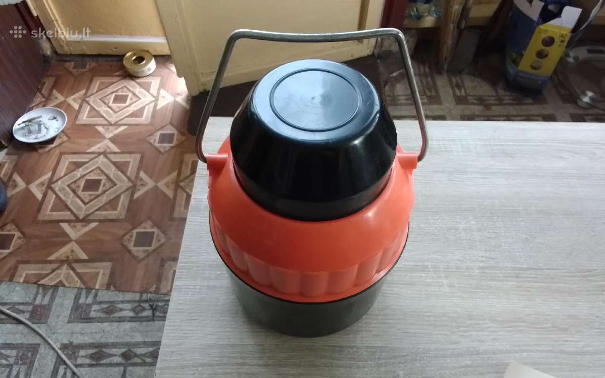 Termosas sovietinių lakų