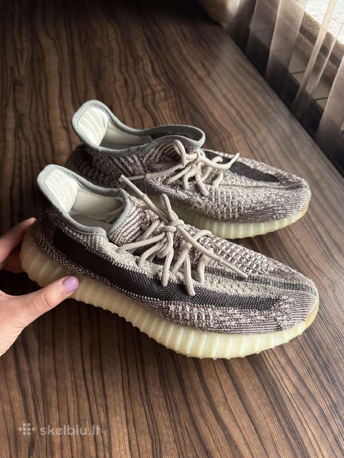 Yeezy Boost 350 V2 Zyon kedai