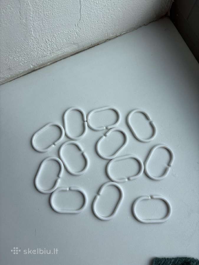 12 plastikinių užuolaidos kabliukų