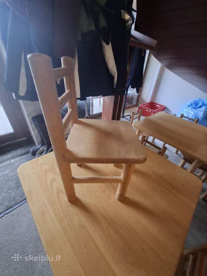 Staliukas ir kedutes vaikams