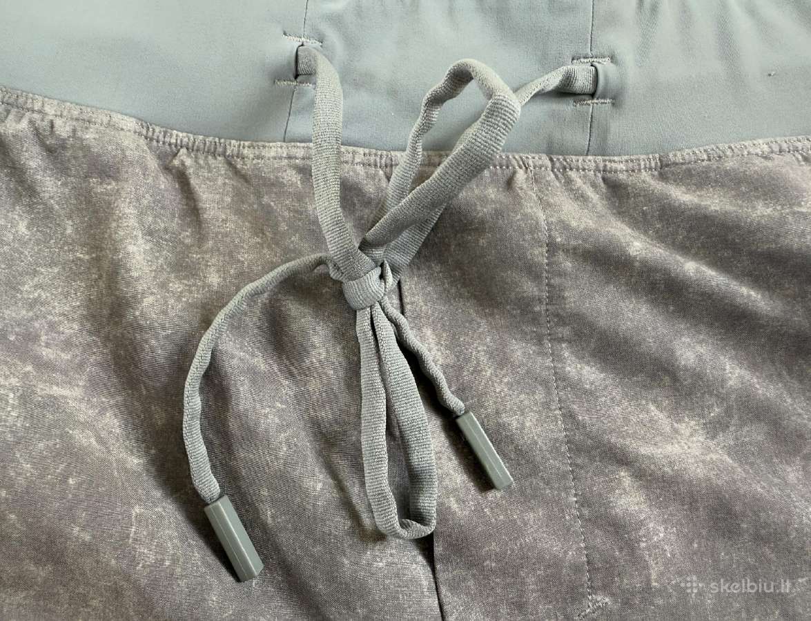 Šortai Lululemon - nuotraukos Nr. 3