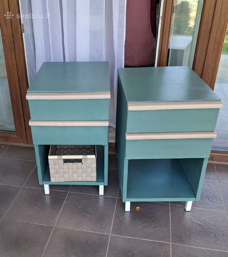 Naktiniai staliukai. Rašomojo stalo spintelės.