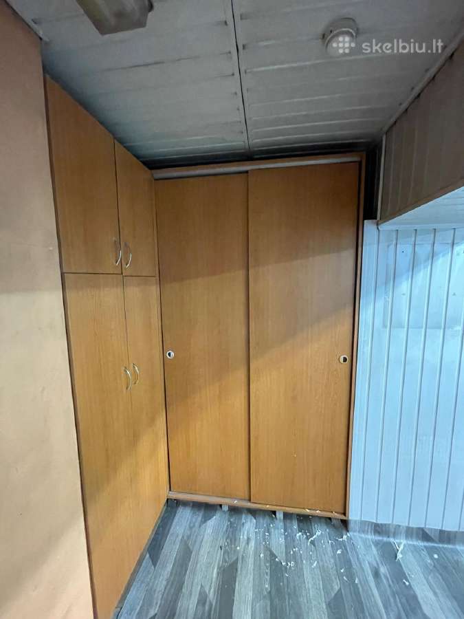 Tvarkingi baldai – spintos ir lentynos nuo 10eur.