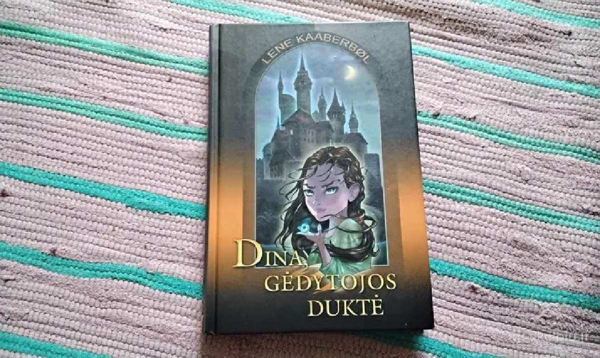 Dina, Gėdytojos duktė Lene Kaaberbol