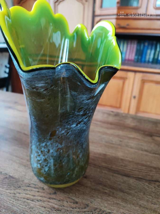 Rankų darbo vaza ir saldaininė