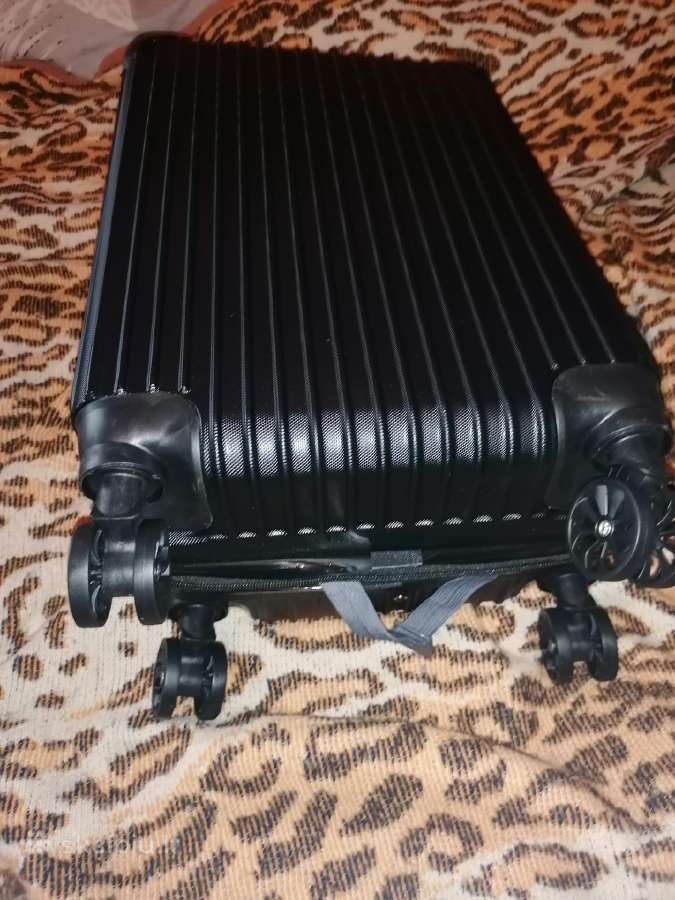 Naujas lagaminas45€. naudotas35€ žygių kuprinė20€ - nuotraukos Nr. 5
