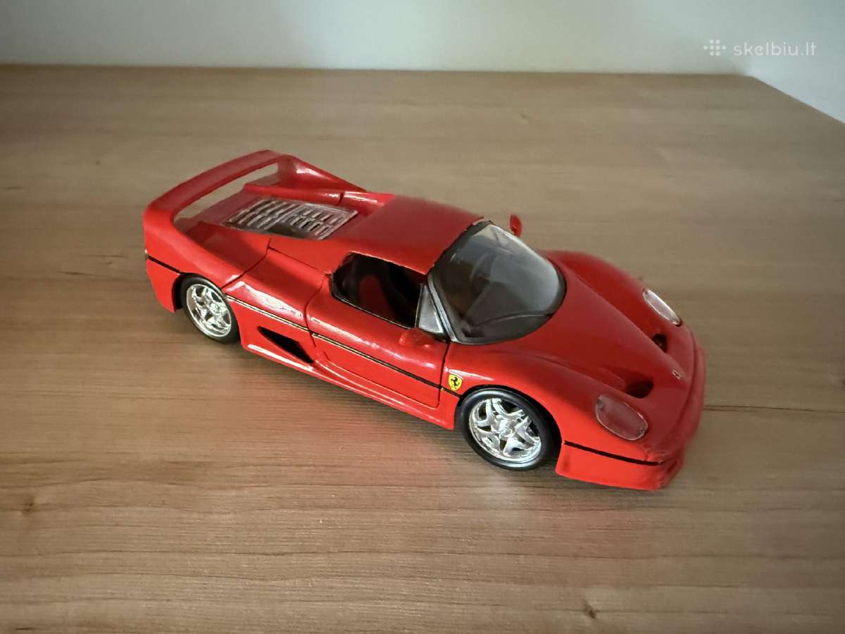 Bburago, Maisto, Welly modeliukai 1/18 1/24 - nuotraukos Nr. 4