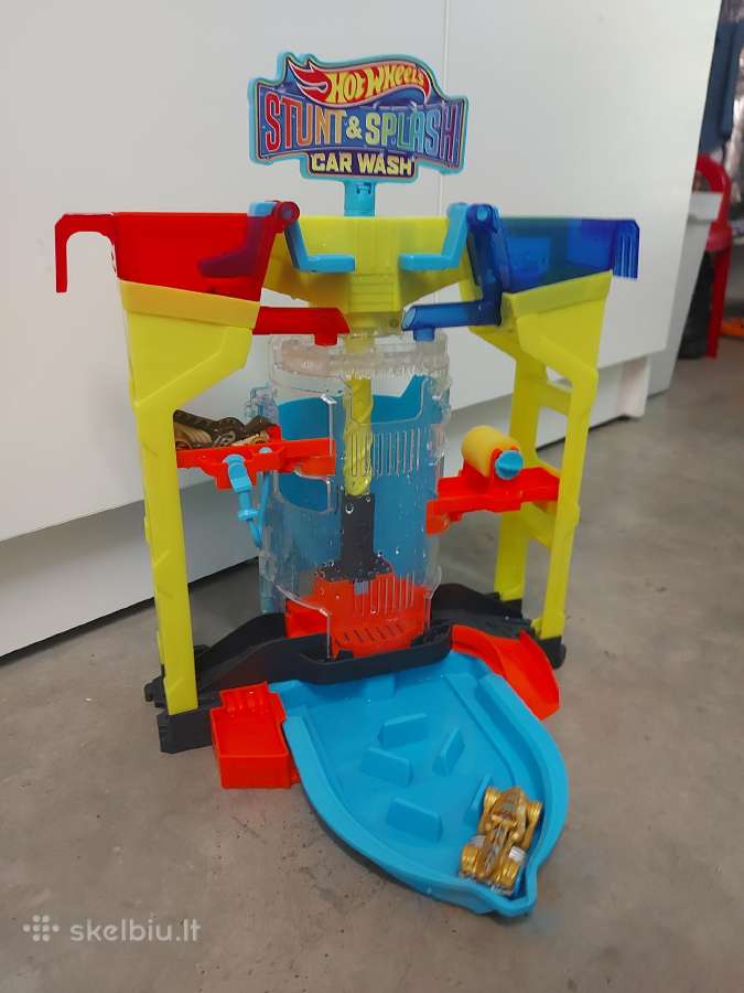 Hot wheels trasa Stunt & splash car wash