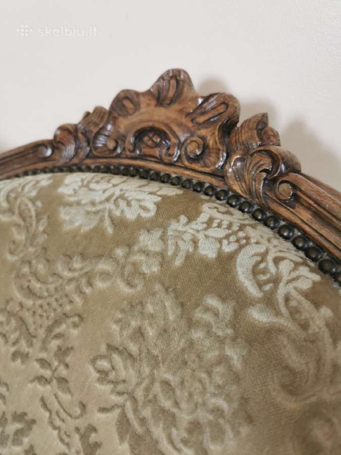 Elegantiškas klasikinis svetainės komplektas - nuotraukos Nr. 6