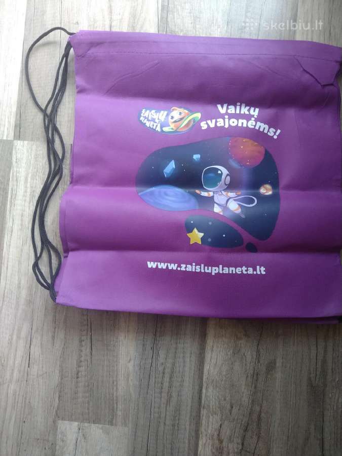 Parduodama vaikiškas kuprinėles