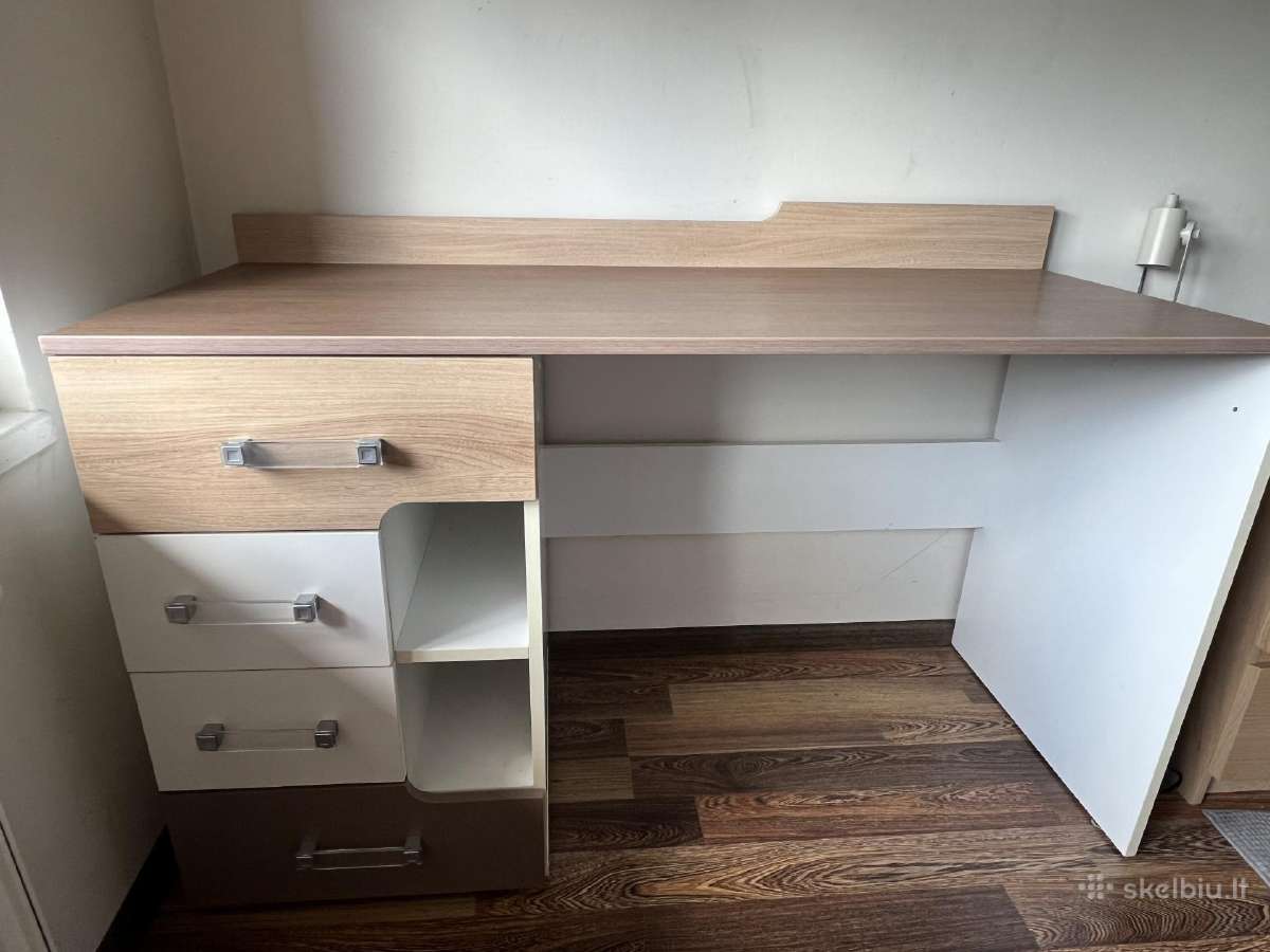 Rašomas stalas ir spintelė