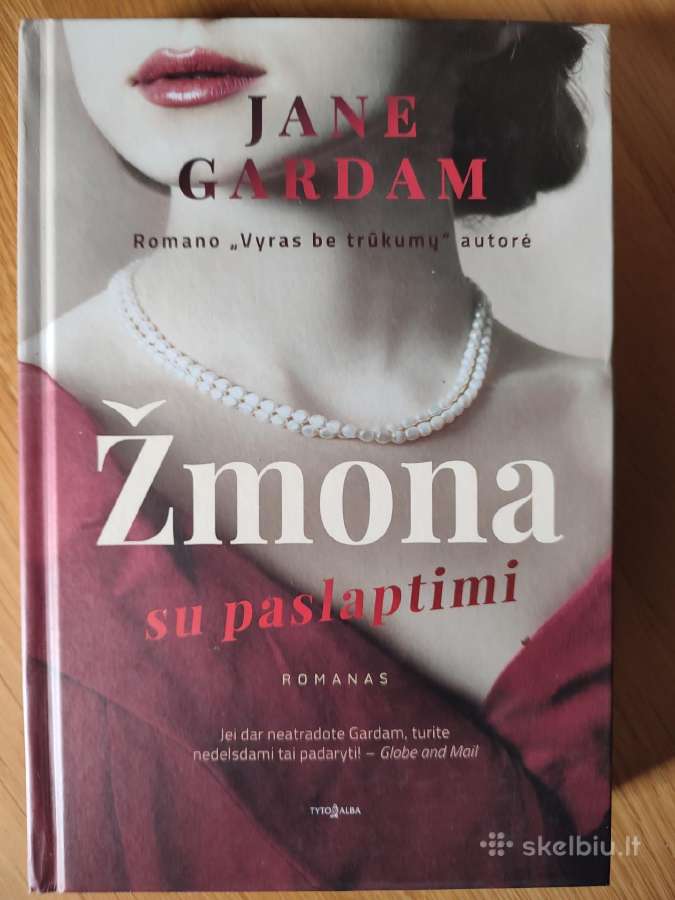 Parduodamos knygos