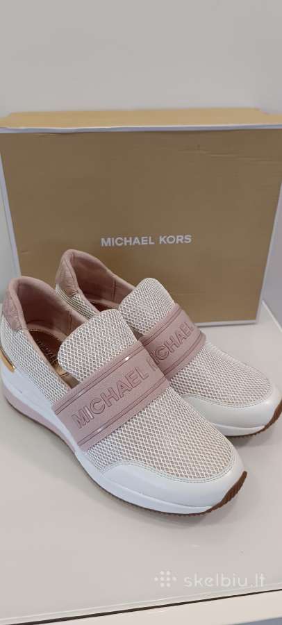 Michael Kors bateliai