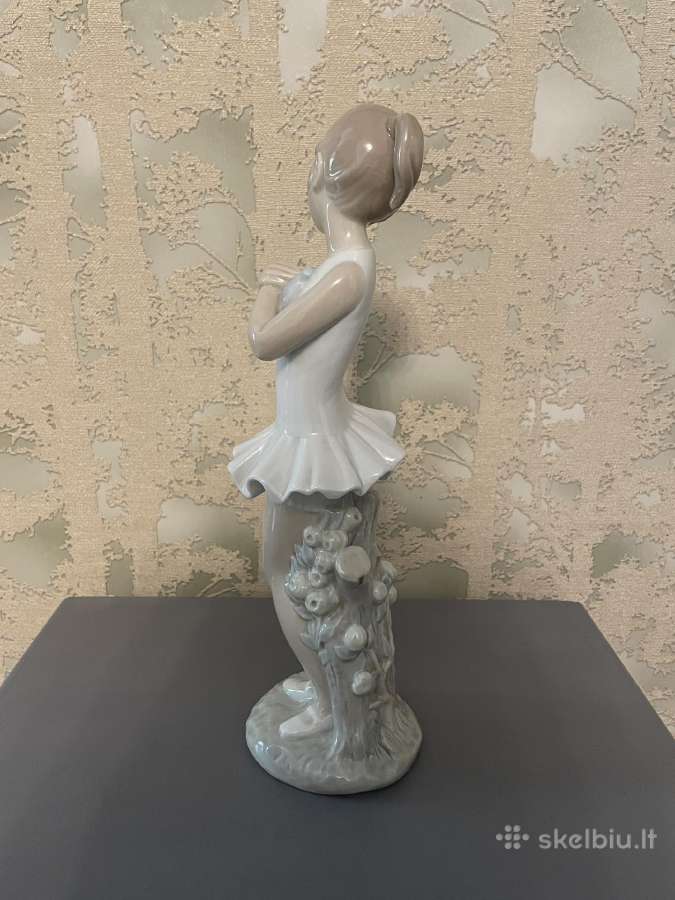Statulėlė skulptūrėlė - nuotraukos Nr. 32