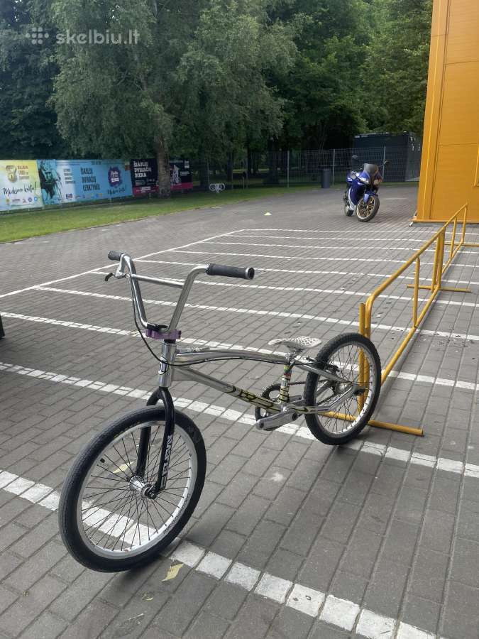 Race BMX