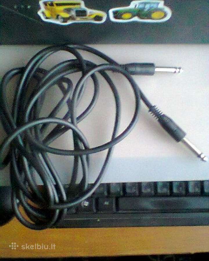 Kabelis su kištukais