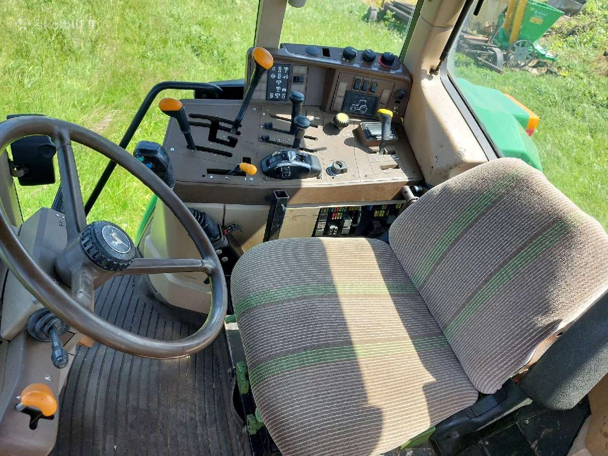 Parduodamas John Deere 6110 2002m traktorius - nuotraukos Nr. 8