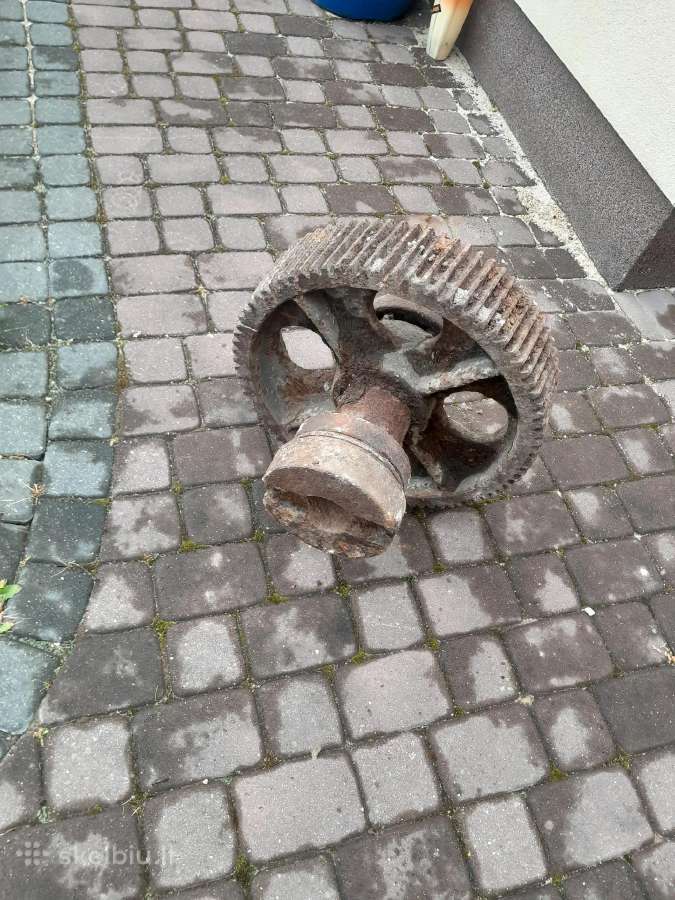 Senų varikliu galvutės,garo variklio dalys - nuotraukos Nr. 2