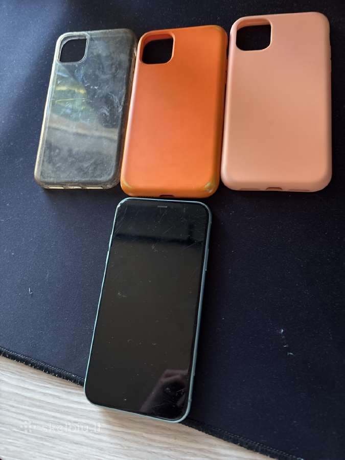 Parduodu iPhone 11 cyan spalvos su dezute