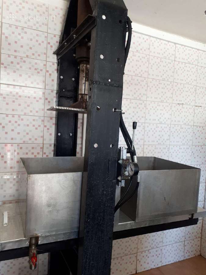Sulčių spaudimo presas