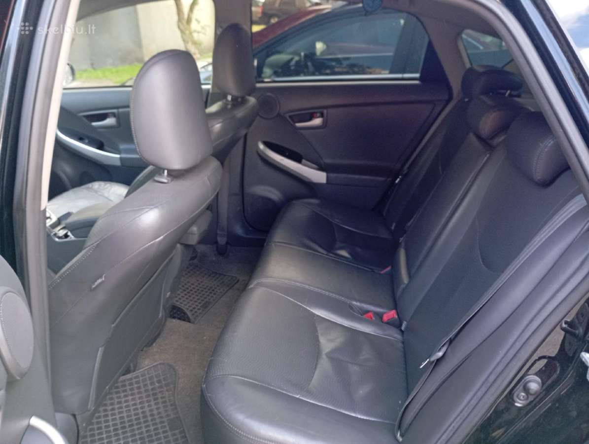 Toyota Prius nuoma - nuotraukos Nr. 21