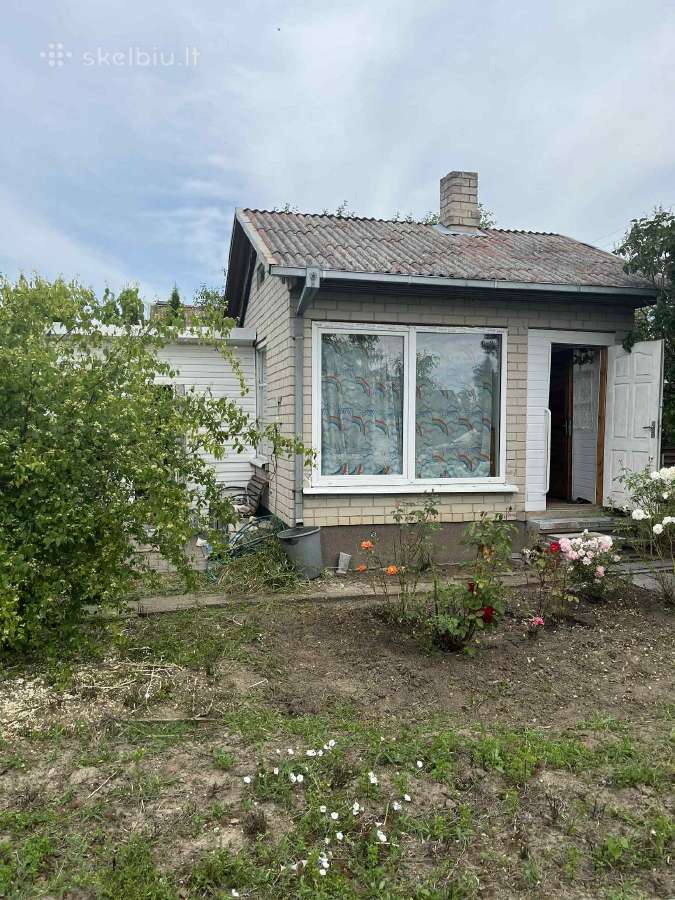 Parduodamas 5 arų sodo sklypas su vasarnamiu