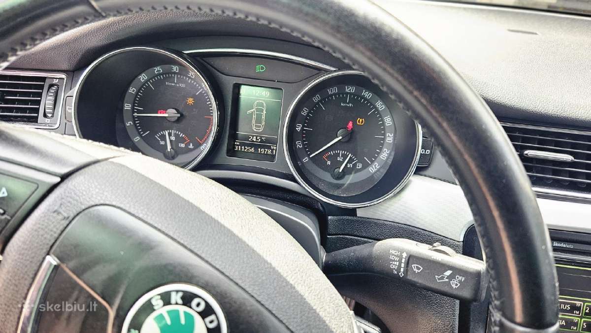 Parduodu Škoda Superb 2.0 Tdi Comfort M6 - nuotraukos Nr. 4