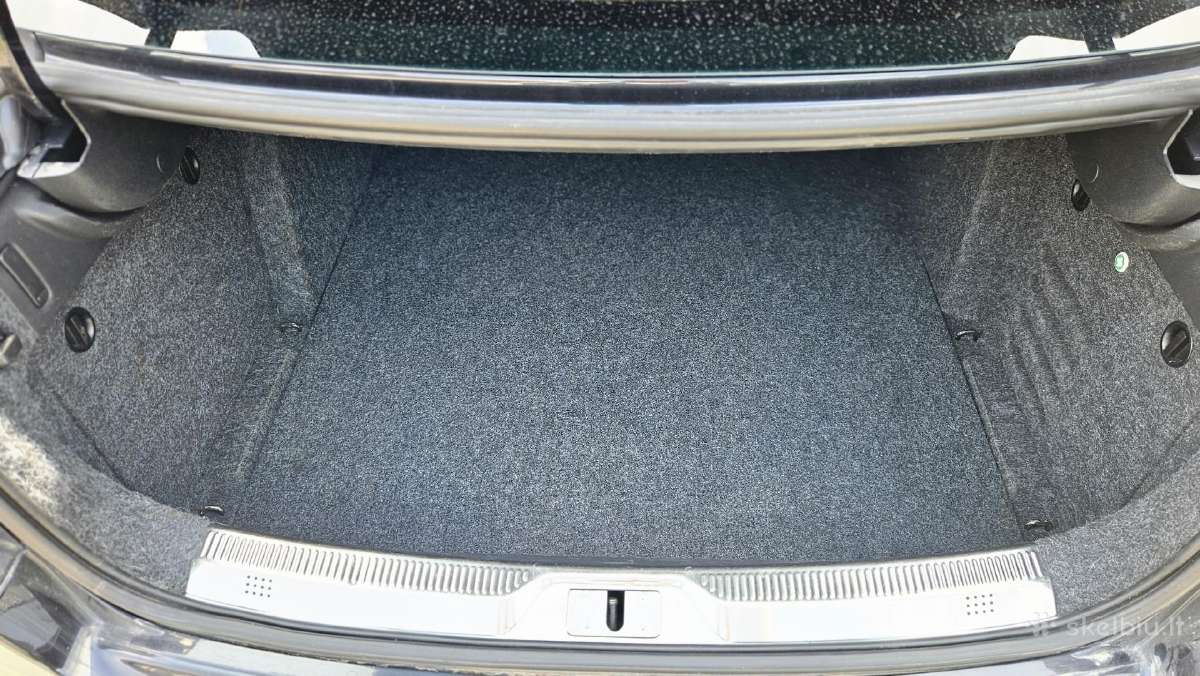 Parduodu Škoda Superb 2.0 ir audi Q5 - nuotraukos Nr. 9