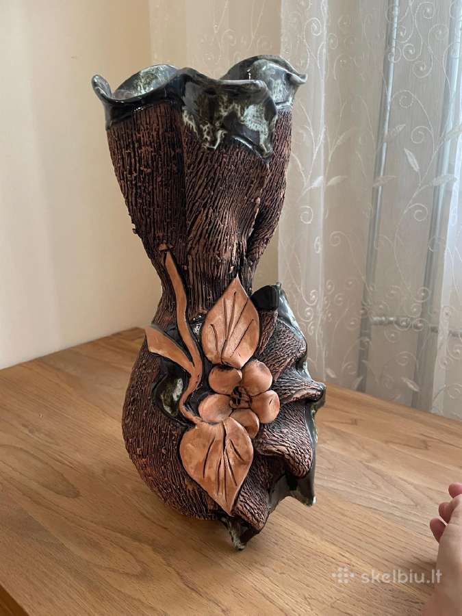Keramikinė vaza