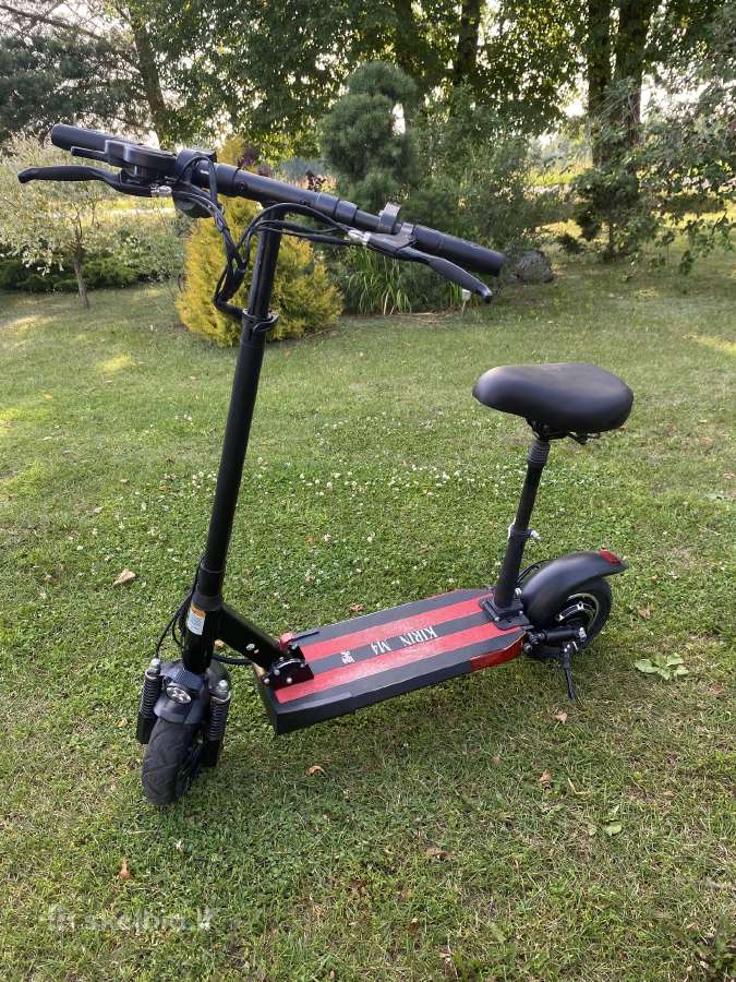 Elektrinis paspirtukas suaugusiems