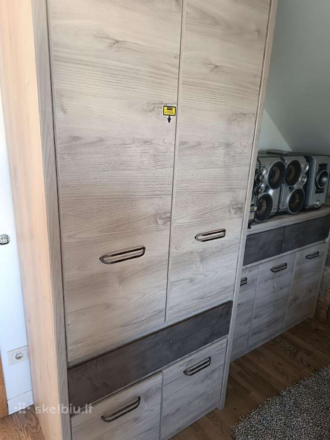 Jaunuolio baldai Skubiai