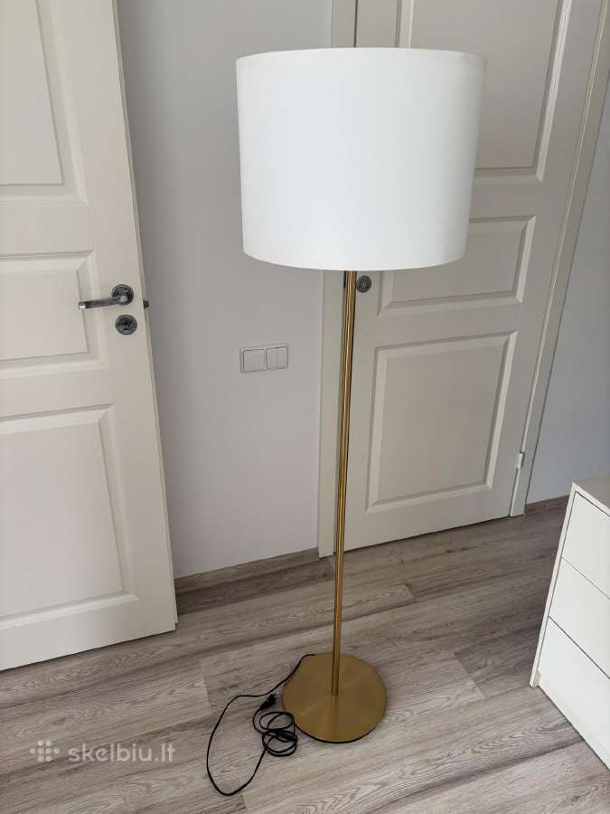 Ikea grindinis šviestuvas